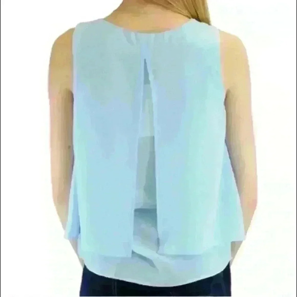 Business Casual Lightweight Layer Sleeveless in Blue - Picture 2 of 4
